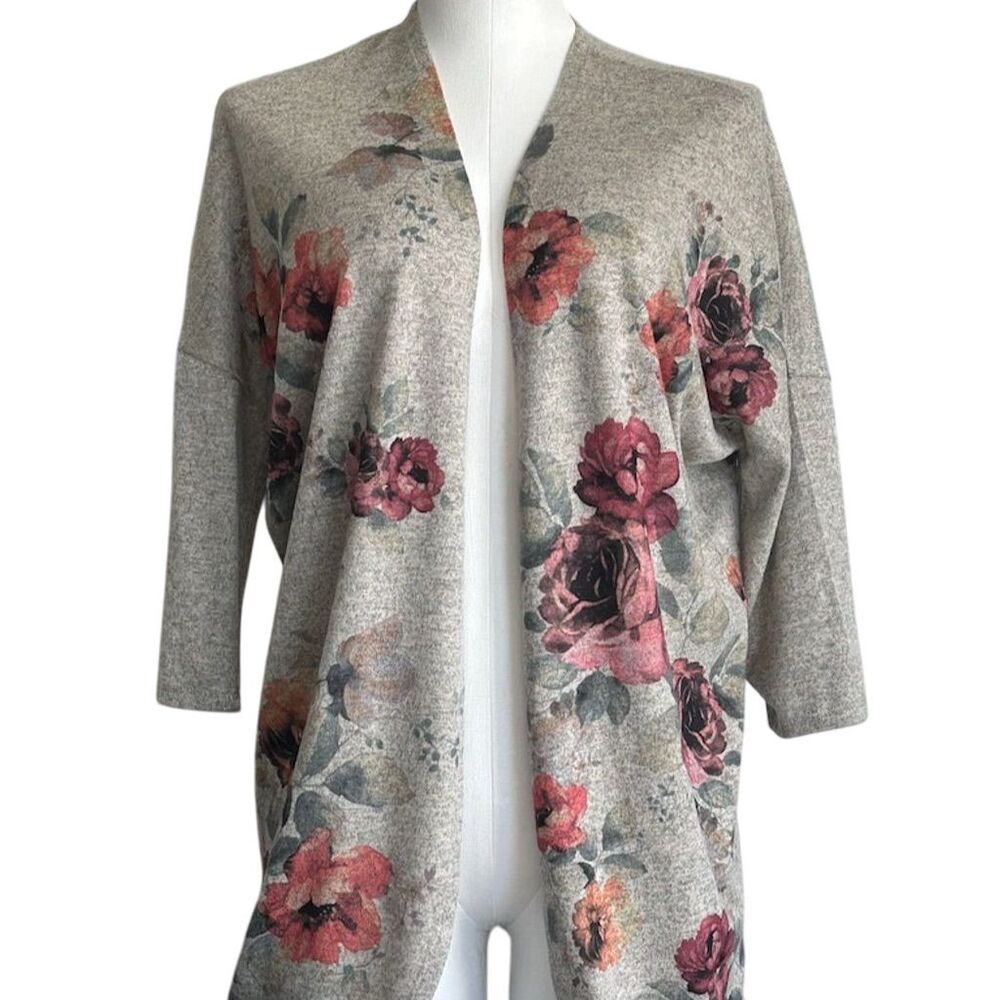 Live in the Moment Women's Gray Floral Open Front Cardigan Sweater S